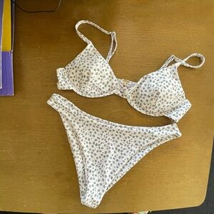 Swimsuit - 2 piece white/green floral cheeky lined cup